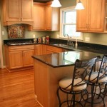 Beautiful Kitchen Wall Colors To Complement Oak Cabinets